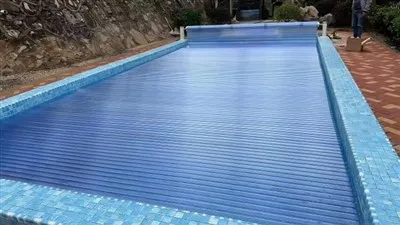 पूल कवर स्वचालित